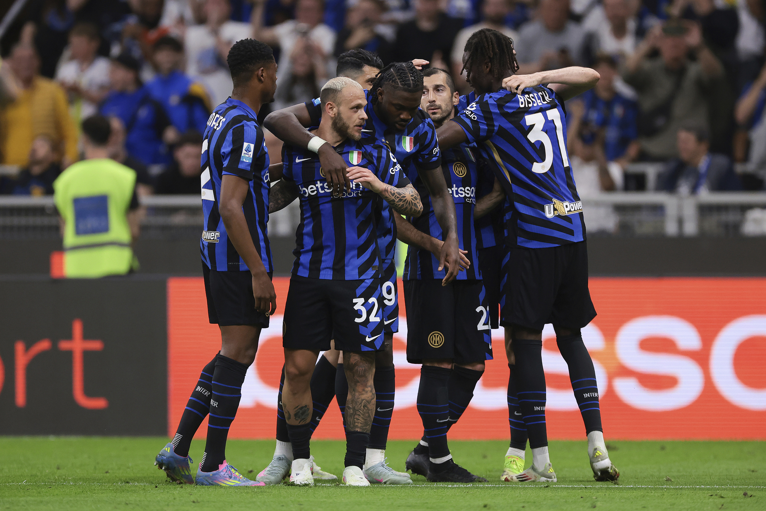 ayx里昂围绕足总杯状态回暖北京国安遗憾出局备战法甲，今晨那不勒斯手感冰凉——欧联节点到来都惊呆了的简单介绍