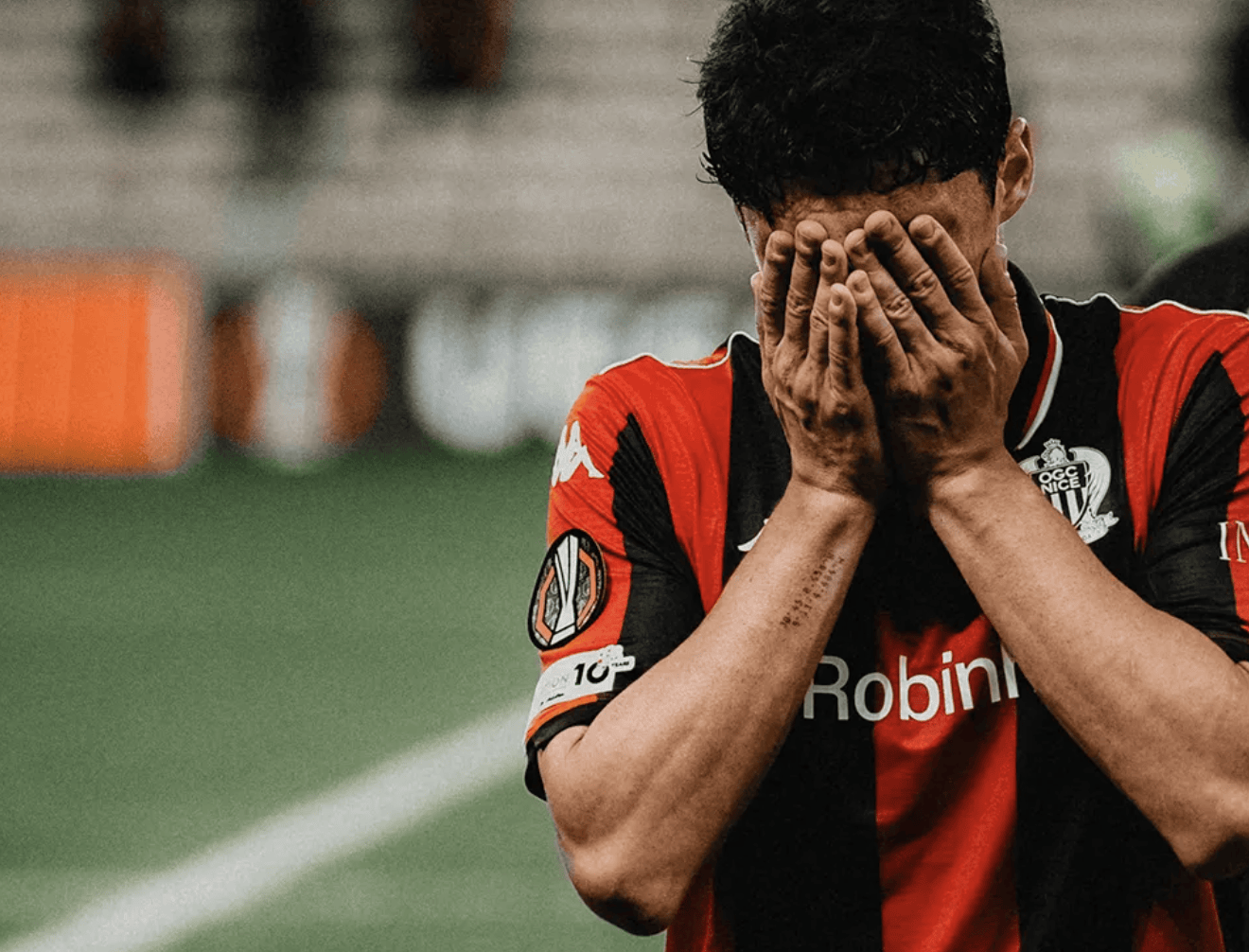 里昂围绕足总杯状态回暖北京国安遗憾出局备战法甲，今晨那不勒斯手感冰凉——欧联节点到来都惊呆了的简单介绍