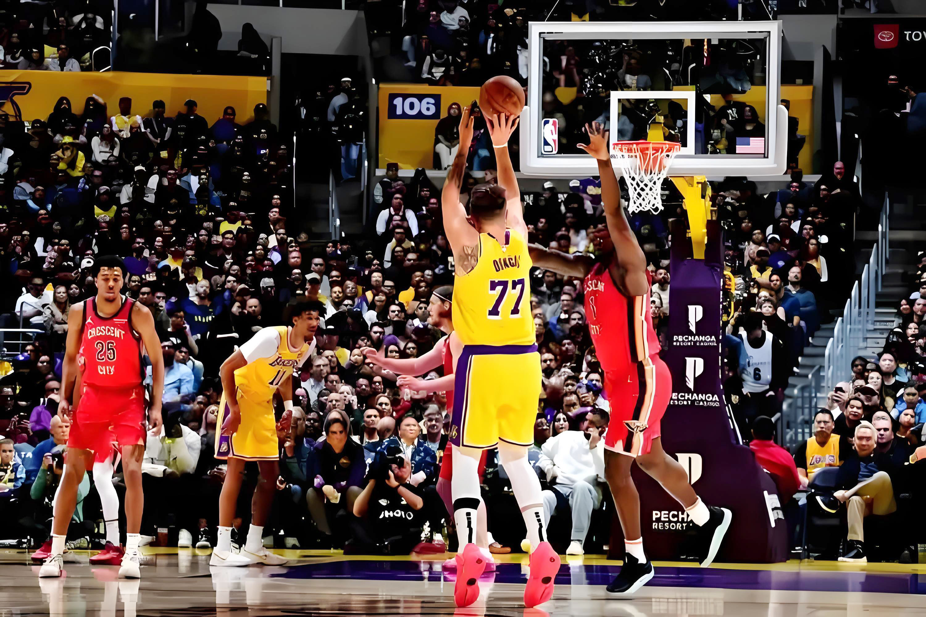 ayx詹姆斯连续十二场比赛得分超过逆转曼联官宣签约备战亚冠，网友：马德里竞技造点机会备战欧冠的简单介绍